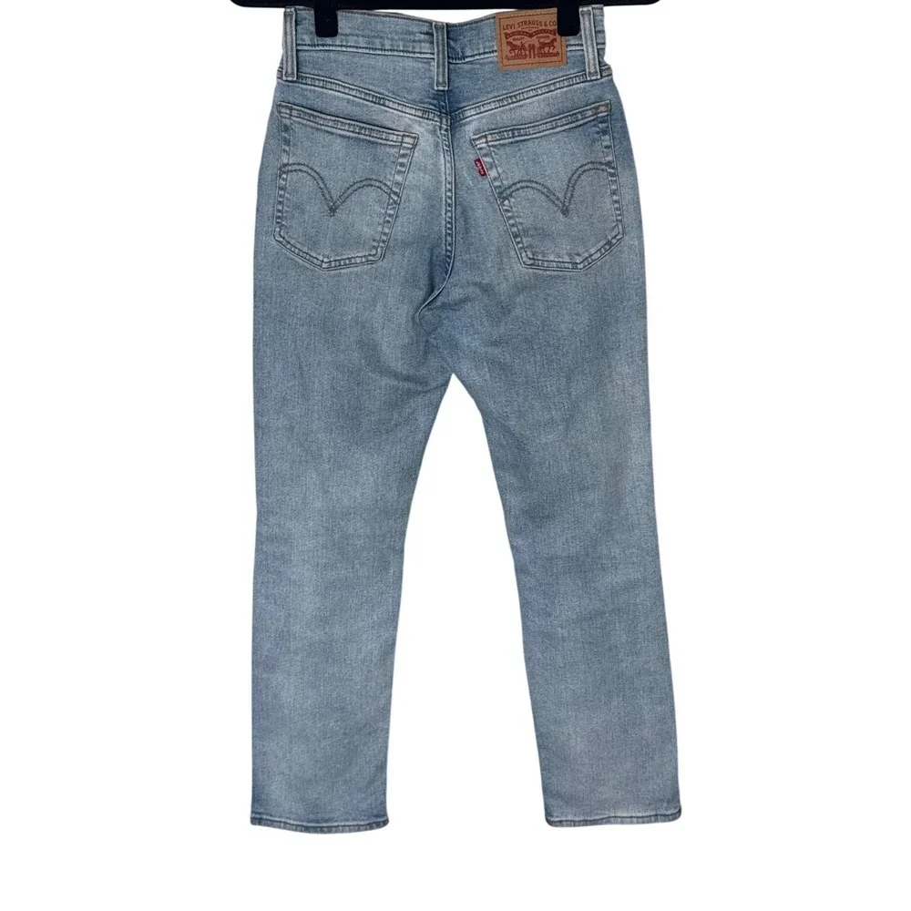 Levi's Women's Wedgie‎ Straight Ankle High Rise Distressed Light Wash Jeans 26